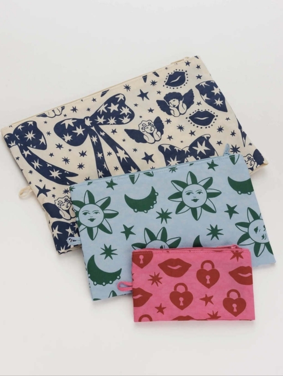 BAGGU Handbags - NWOT BAGGU Go Pouch Set Charms